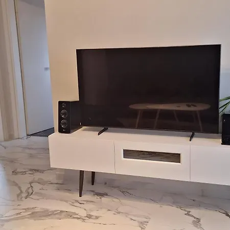 Apartament White Palace Wlora