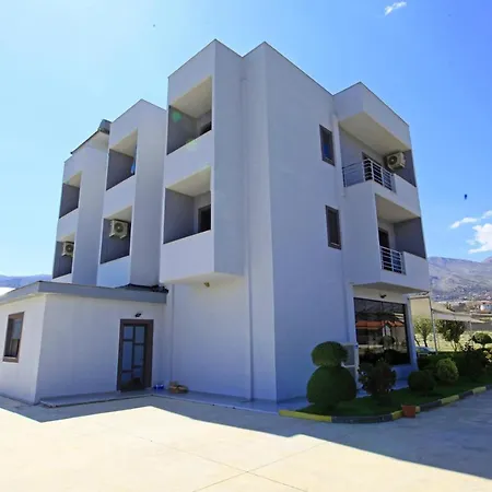Hotel White Palace 3*